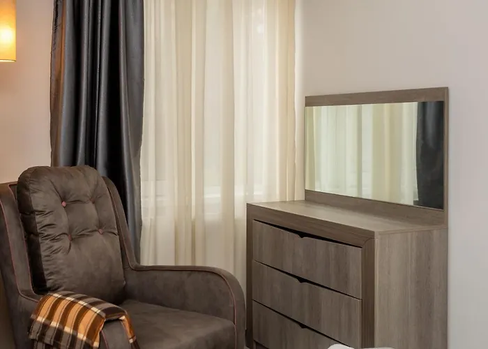 Charming 3Br Apartment In Central Tbilisi