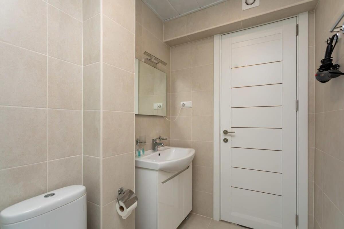 Charming 3Br Apartment In Central Tbilisi Апартаменты Тбилиси