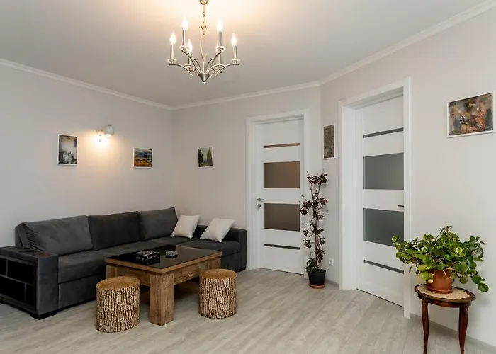 Charming 3Br Apartment In Central Tbilisi