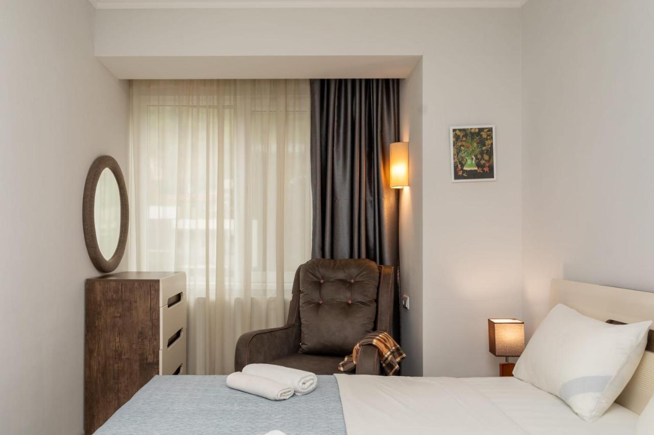Charming 3Br Apartment In Central Tbilisi Tbilisi