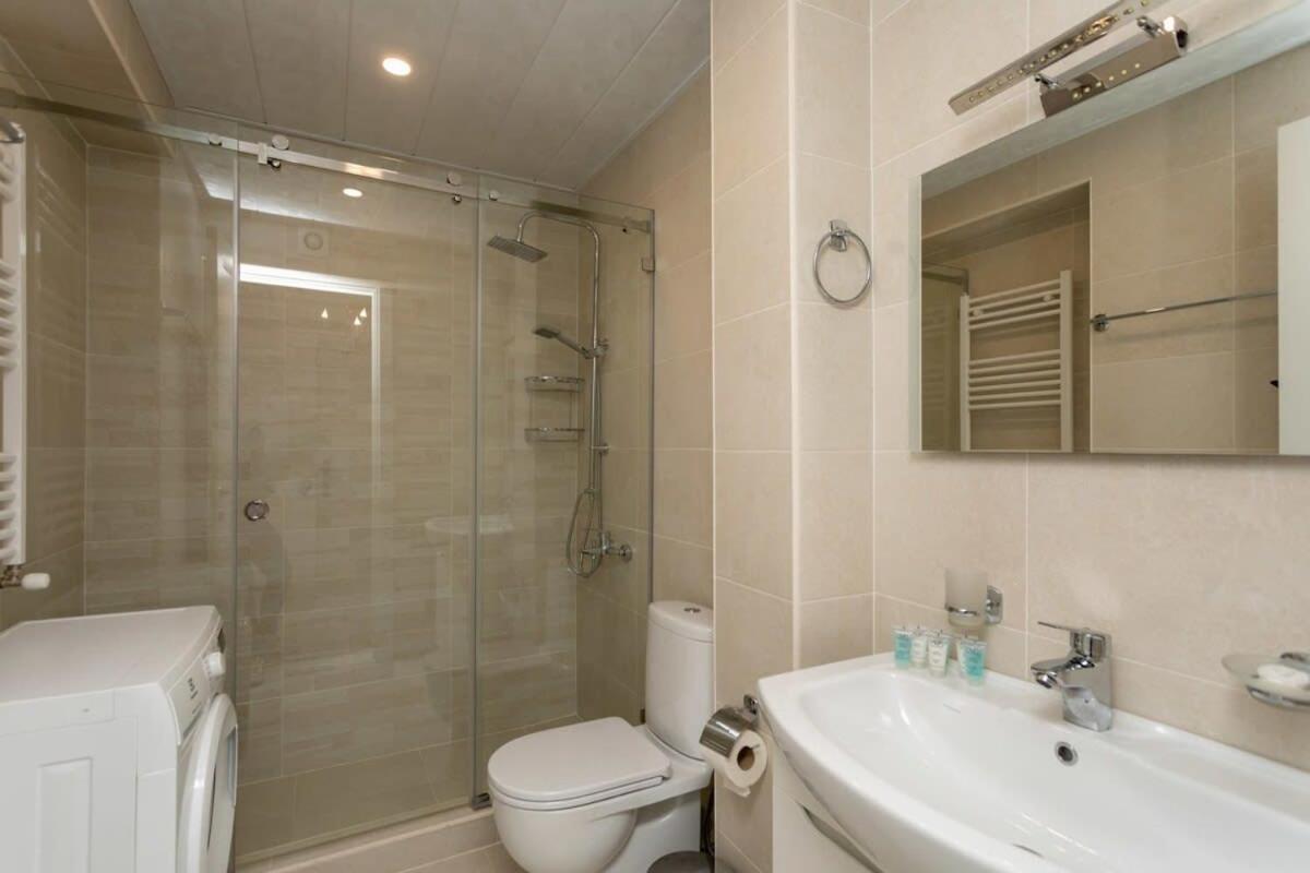 Charming 3Br Apartment In Central Tbilisi