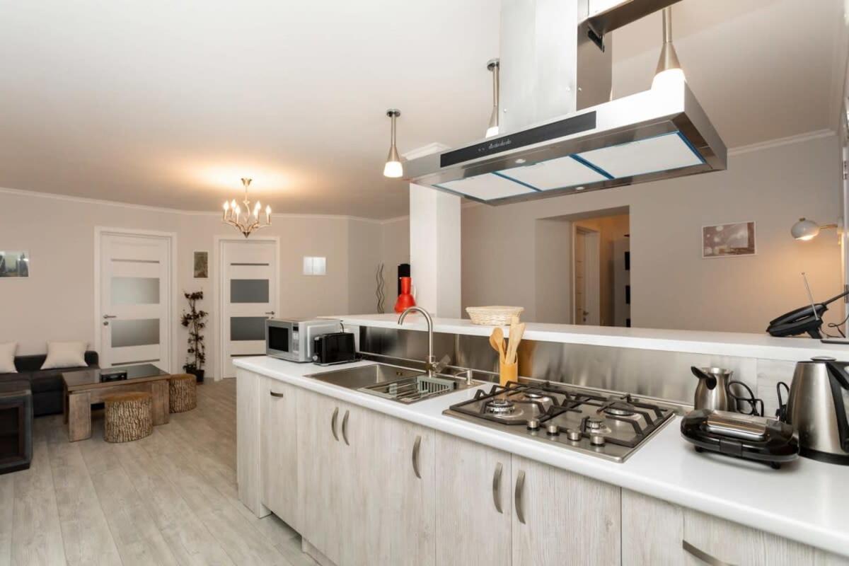 Charming 3Br Apartment In Central Tbilisi Apartament *