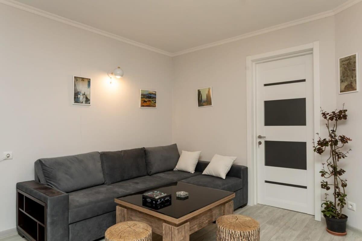 Charming 3Br Apartment In Central Tbilisi Apartament *